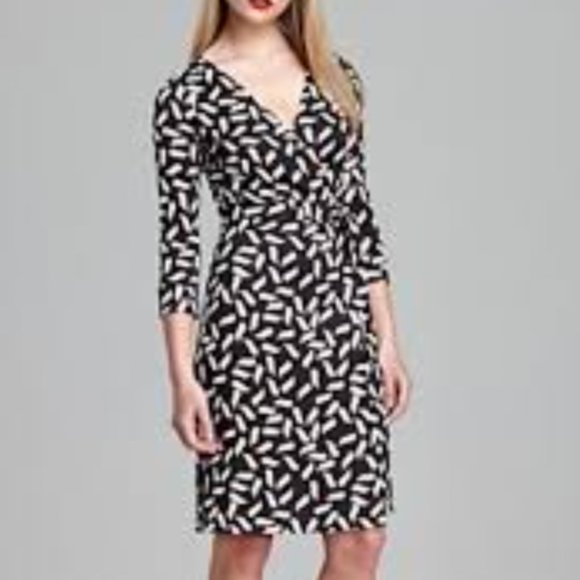DVF black white silk jersey knit Julian Two wrap dress - Picture 1 of 6